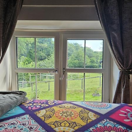 The Cottage Govilon Dış mekan fotoğraf